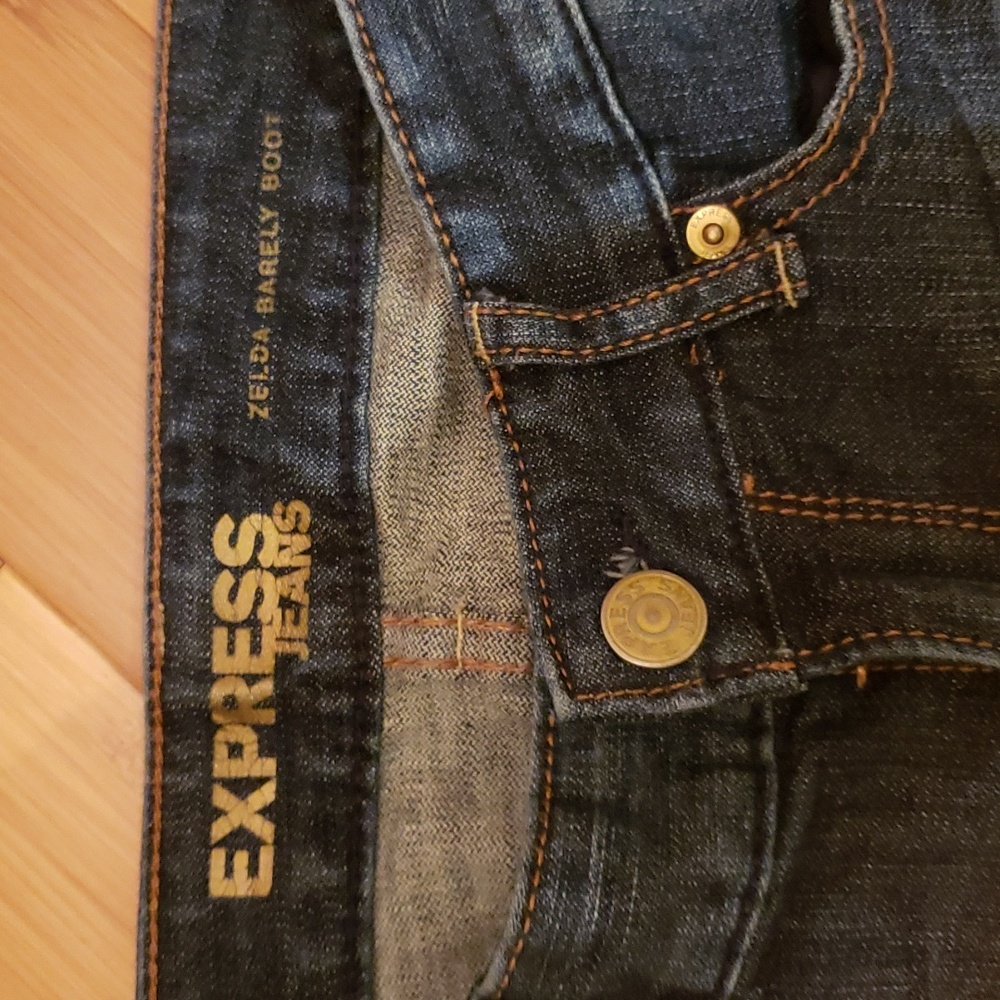 Express Jeans - Picture 2 of 12